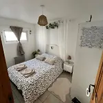 L Instant Cosy * Garons