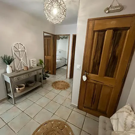 L Instant Cosy * Garons