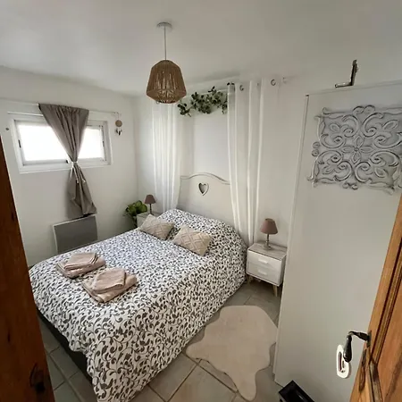 L Instant Cosy * Garons