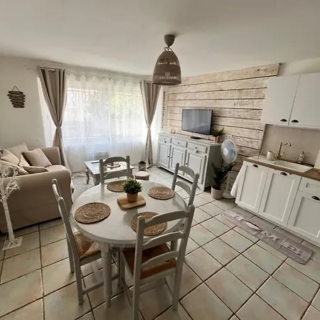 L Instant Cosy Apartament
